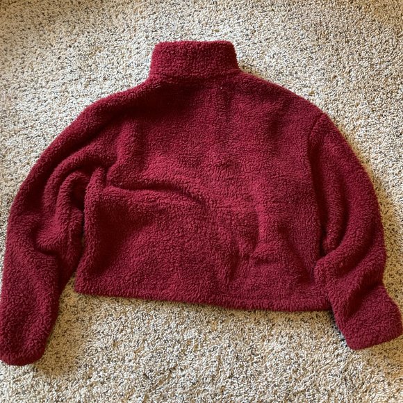 Shelly Cove Burgundy Sherpa Cropped Jacket - Picture 2 of 5